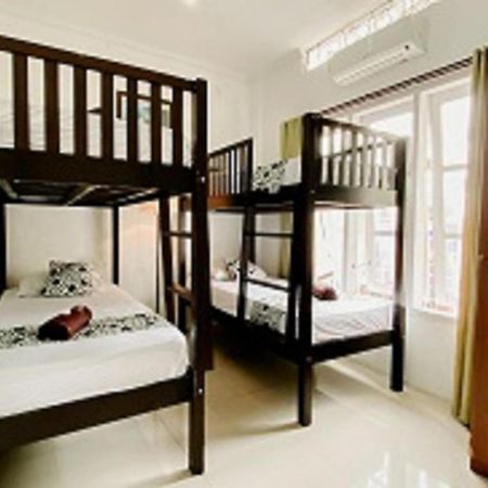 Dormitory Tourism Sritanjung Banyuwangi By Gajahsora Management Exterior photo
