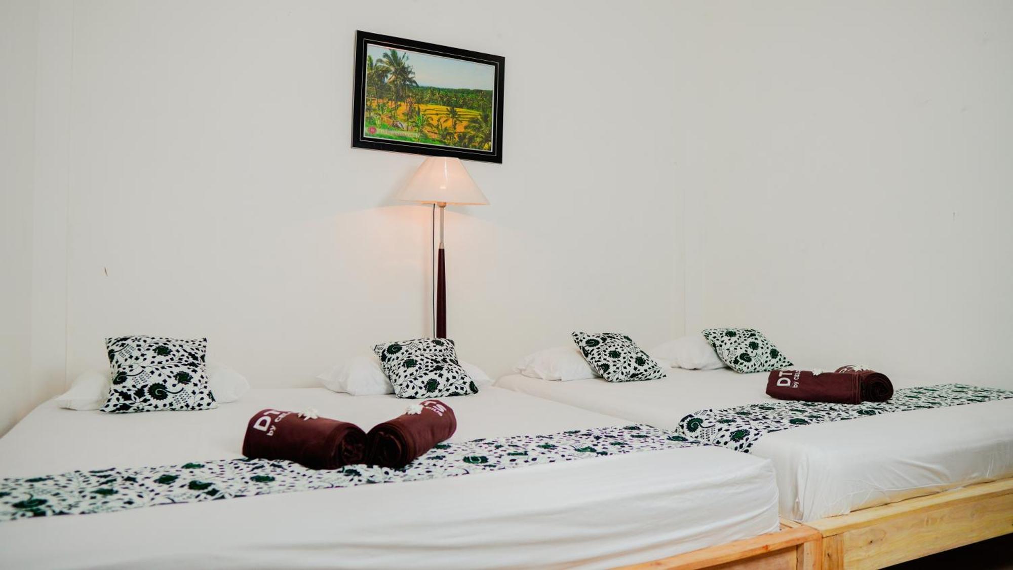 Dormitory Tourism Sritanjung Banyuwangi By Gajahsora Management Exterior photo